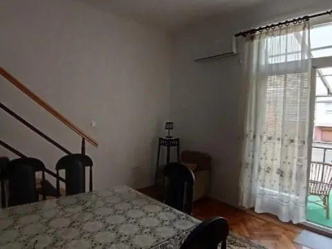 Rent, four bedroom apartment, 121m², Gundulićev Venac, Beograd - image 3