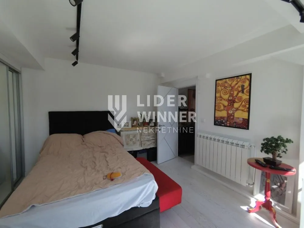 Sale, three bedroom apartment, 75m², Savski Venac, Beograd