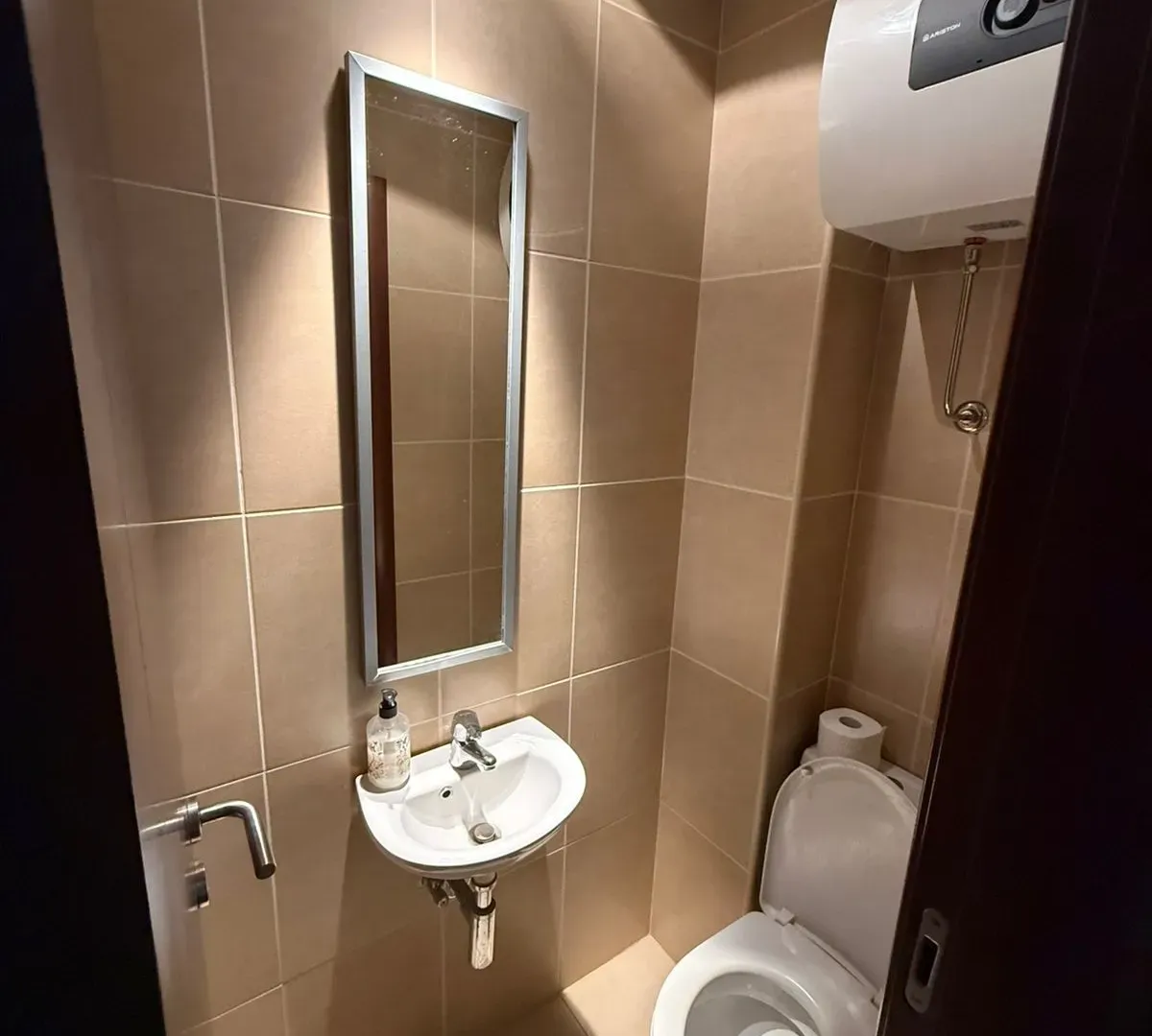 Izdavanje, dvosoban stan, 71m², Centar, Budva