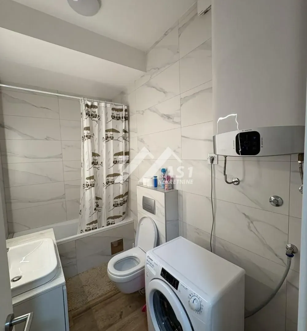 Izdavanje, jednosoban stan, 47m², Socijalno, Novi Sad Sve Podlokacije