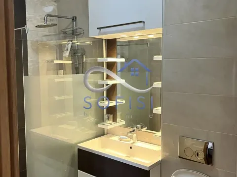 Izdavanje, trosoban stan, 64m², Centar, Novi Sad - image 17