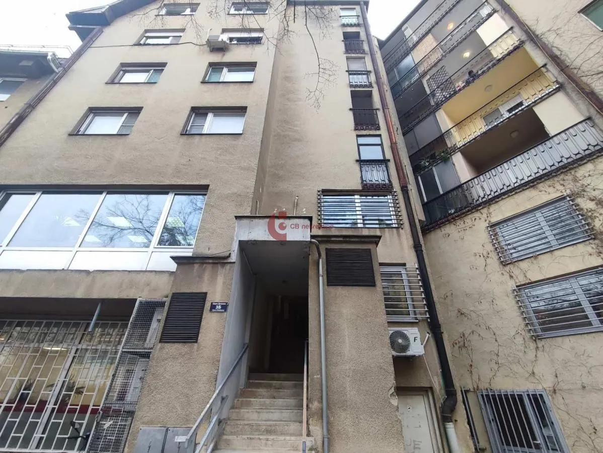 Prodaja, trosoban stan, 98m², Centar, Subotica