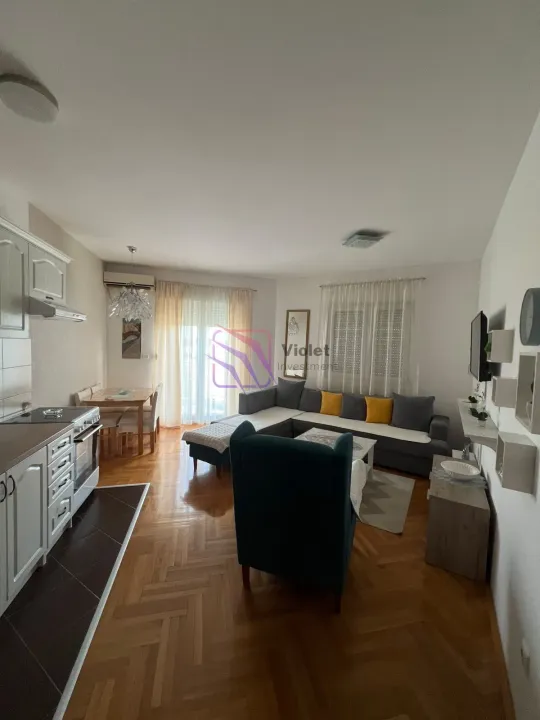 Rent, one bedroom apartment, 45m², Stari Aerodrom, Podgorica