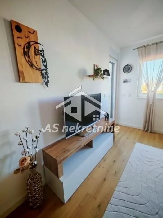 Rent, two bedroom apartment, 42m², Zemun Sve Podlokacije, Beograd