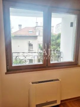Rent, three bedroom apartment, 80m², Južni Bulevar, Vračar Sve Podlokacije - image 5