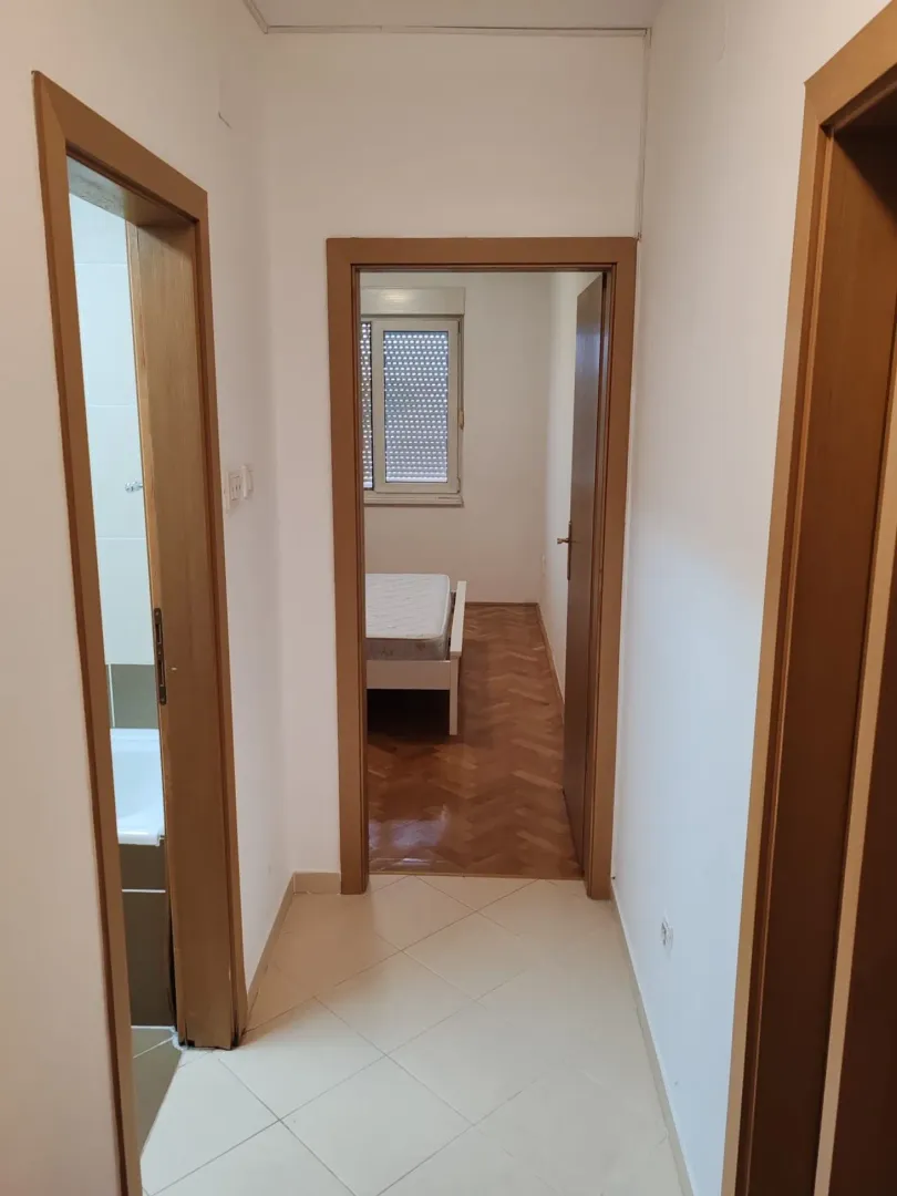 Rent, one bedroom apartment, 53m², Blok 6, Podgorica
