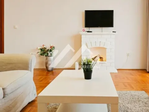 Izdavanje, trosoban stan, 65m², Socijalno, Novi Sad Sve Podlokacije - image 4