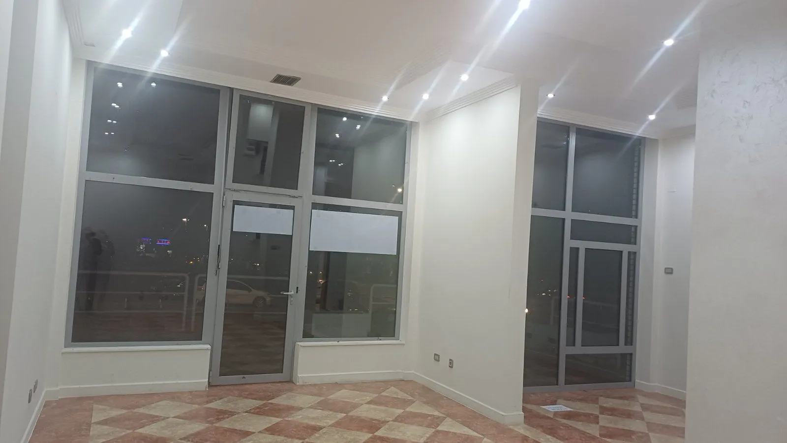 Rent, office space, 125m², Stari Aerodrom, Podgorica