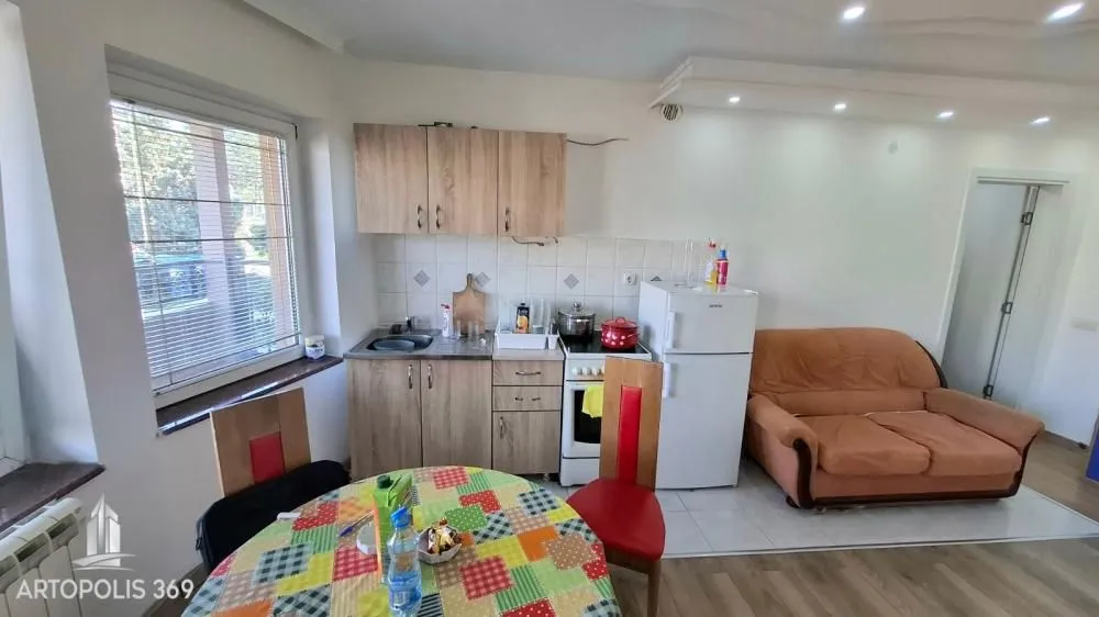 Sale, three bedroom apartment, 80m², Železnik, Beograd