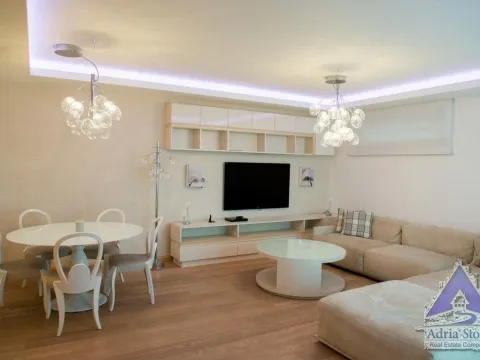 Rent, one bedroom apartment, 77m², Centar, Budva - image 5