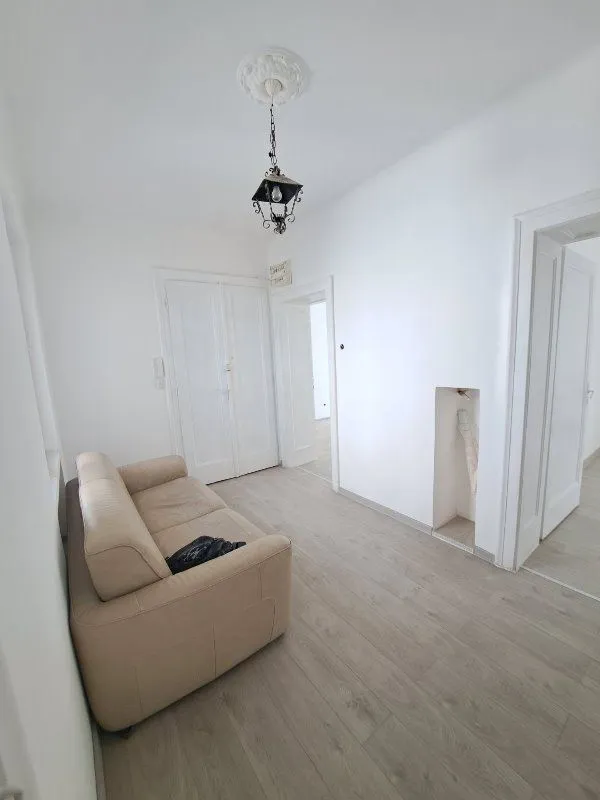 Prodaja, trosoban stan, 78m², Skadarlija, Beograd