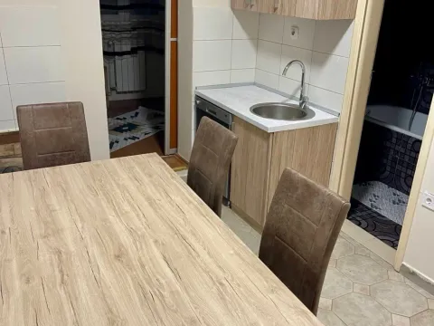 Izdavanje, dvosoban stan, 80m², Zelenika, Podgorica - image 6