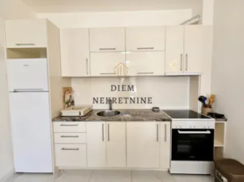 Prodaja, dvosoban stan, 72m², Centar, Bar - image 7