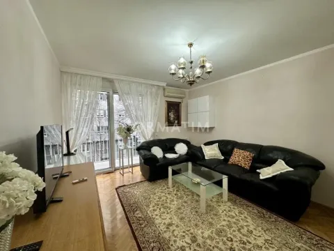 Rent, two bedroom apartment, 62m², Savski Venac, Beograd - image 5