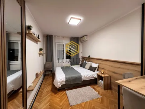 Prodaja, garsonjera, 24m², Blok 6, Podgorica - image 8
