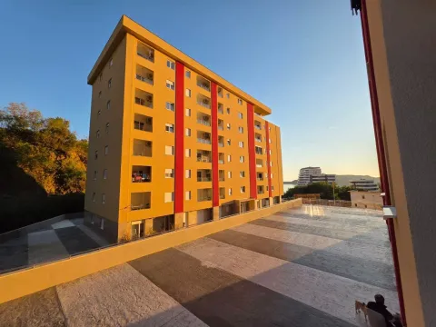 Sale, studio apartment, 31m², Bečići, Budva - image 10