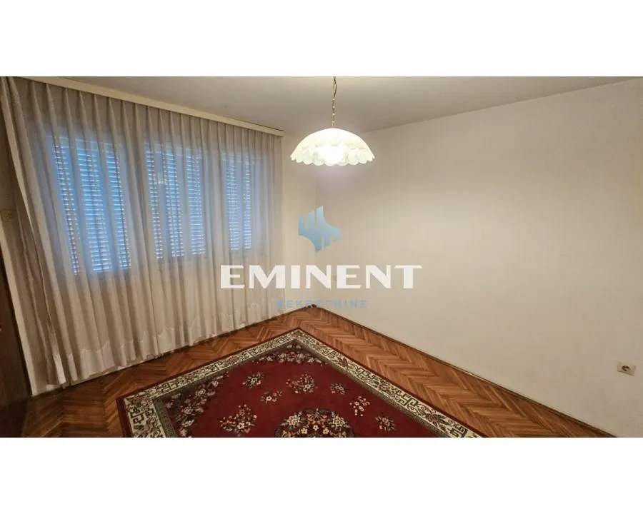 Sale, house, 315m², Kaludjerica, Grocka