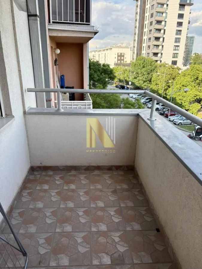 Izdavanje, dvosoban stan, 43m², Nova Detelinara, Novi Sad Sve Podlokacije