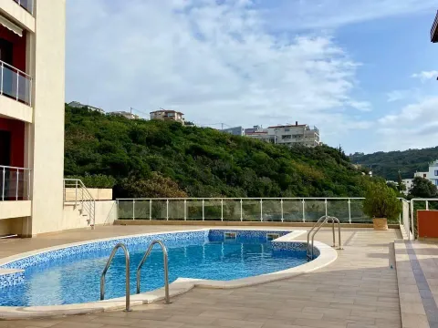 Sale, three bedroom apartment, 228m², Dobra Voda, Budva - image 2