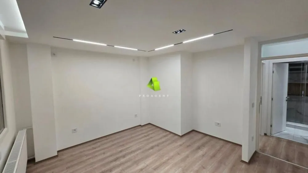 Prodaja, trosoban stan, 89m², Medijana, Niš