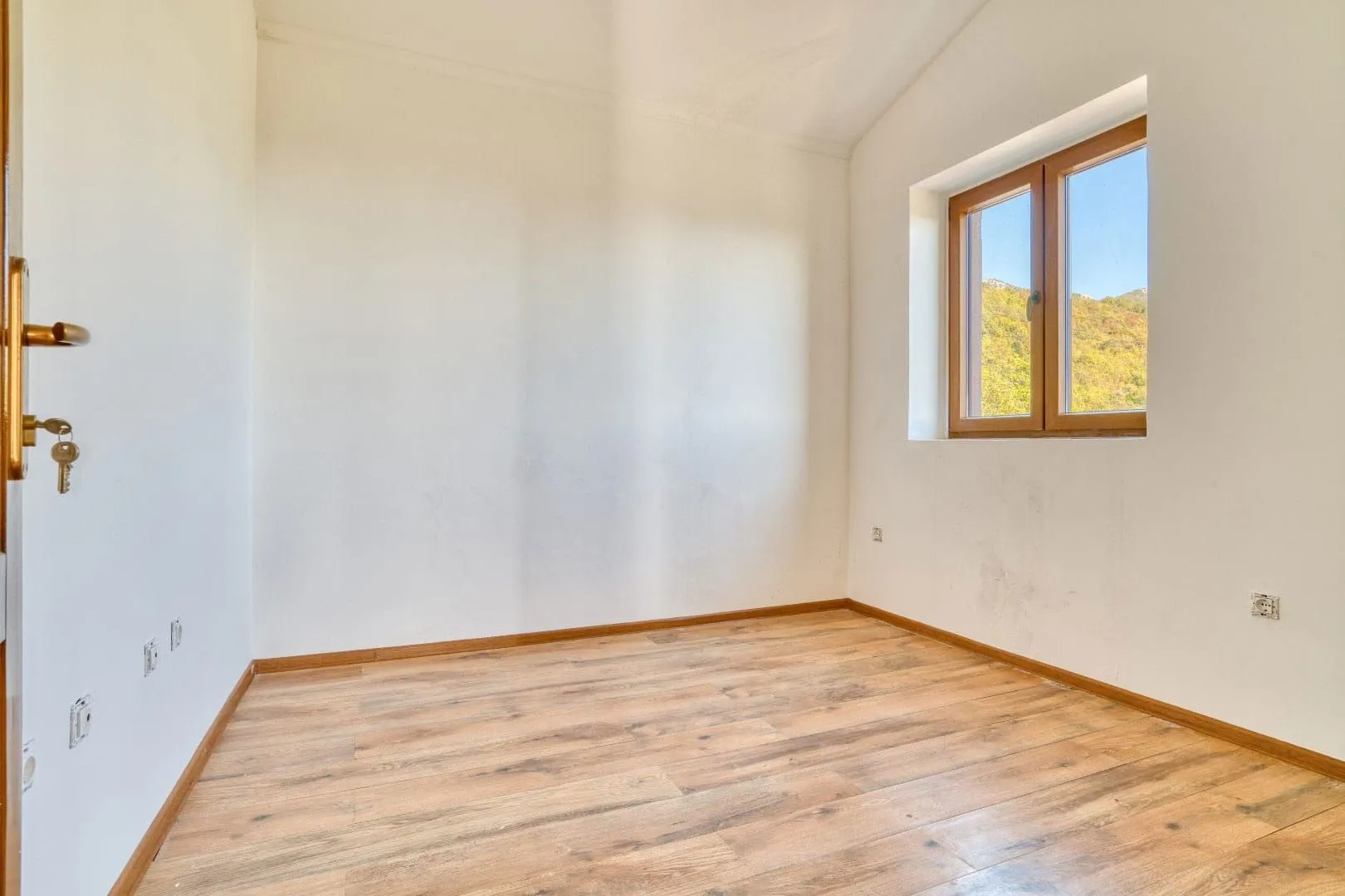 Sale, house, 388m², Petrovac, Budva