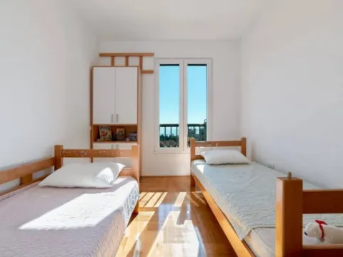 Sale, two bedroom apartment, 69m², Bečići, Budva - image 7