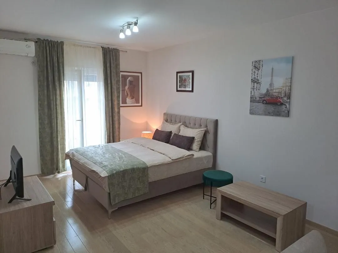 Rent, studio apartment, 32m², City Kvart, Podgorica