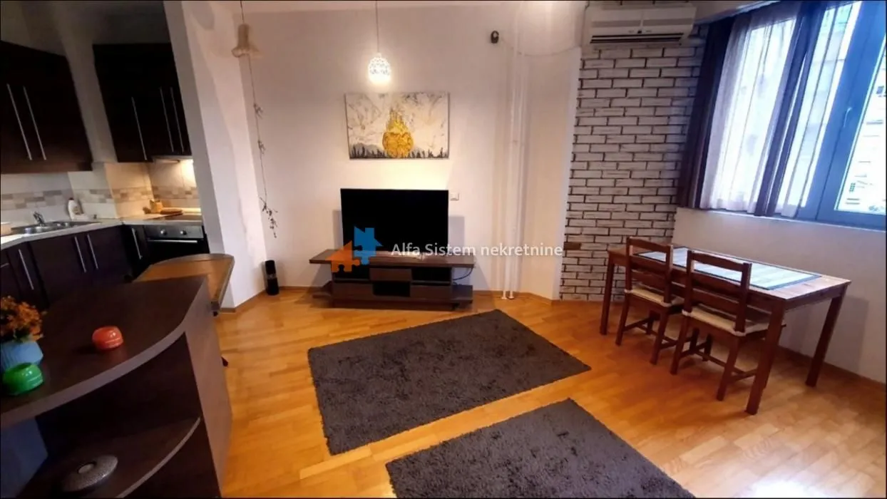 Rent, two bedroom apartment, 50m², Stari Grad, Beograd