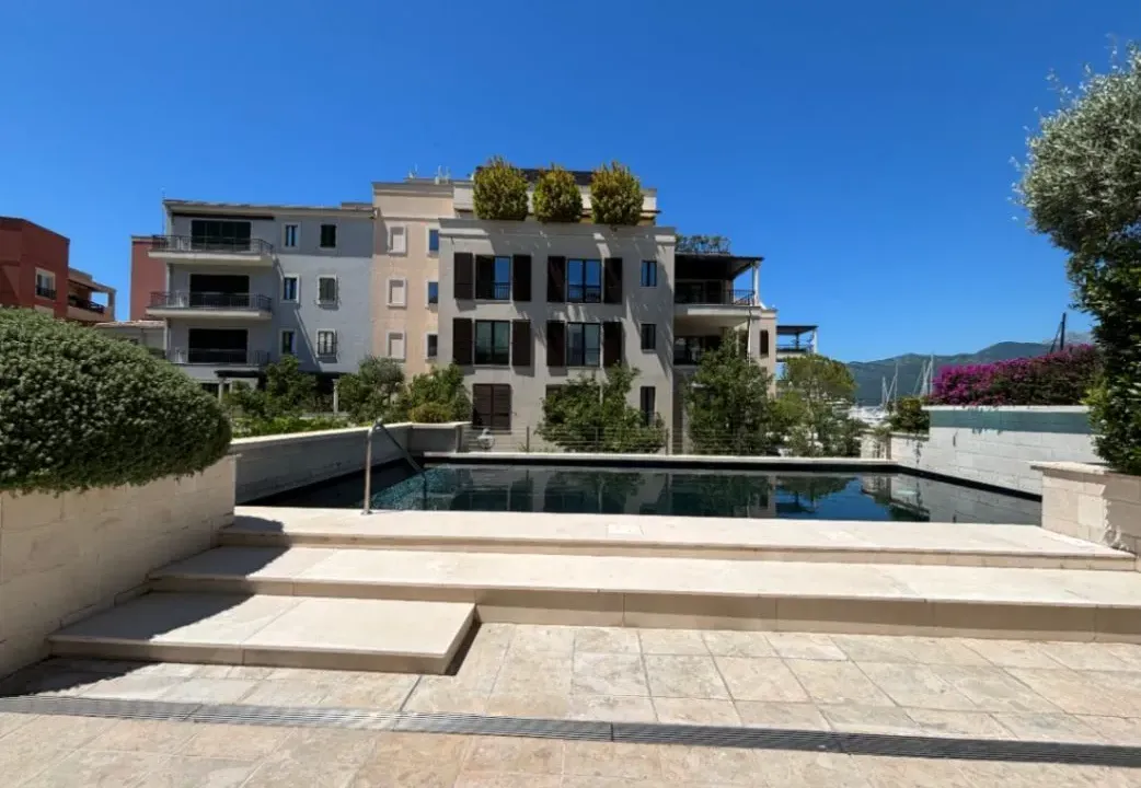 Prodaja, dvosoban stan, 115m², Porto Montenegro, Tivat