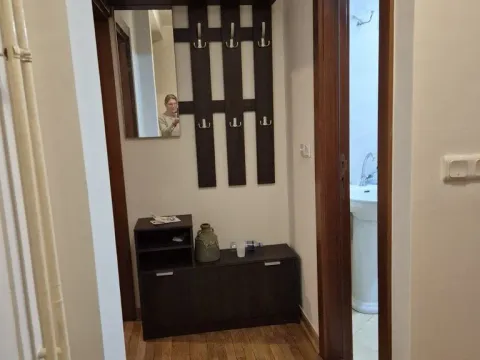 Izdavanje, trosoban stan, 75m², Kalenić Pijaca, Vračar Sve Podlokacije - image 12