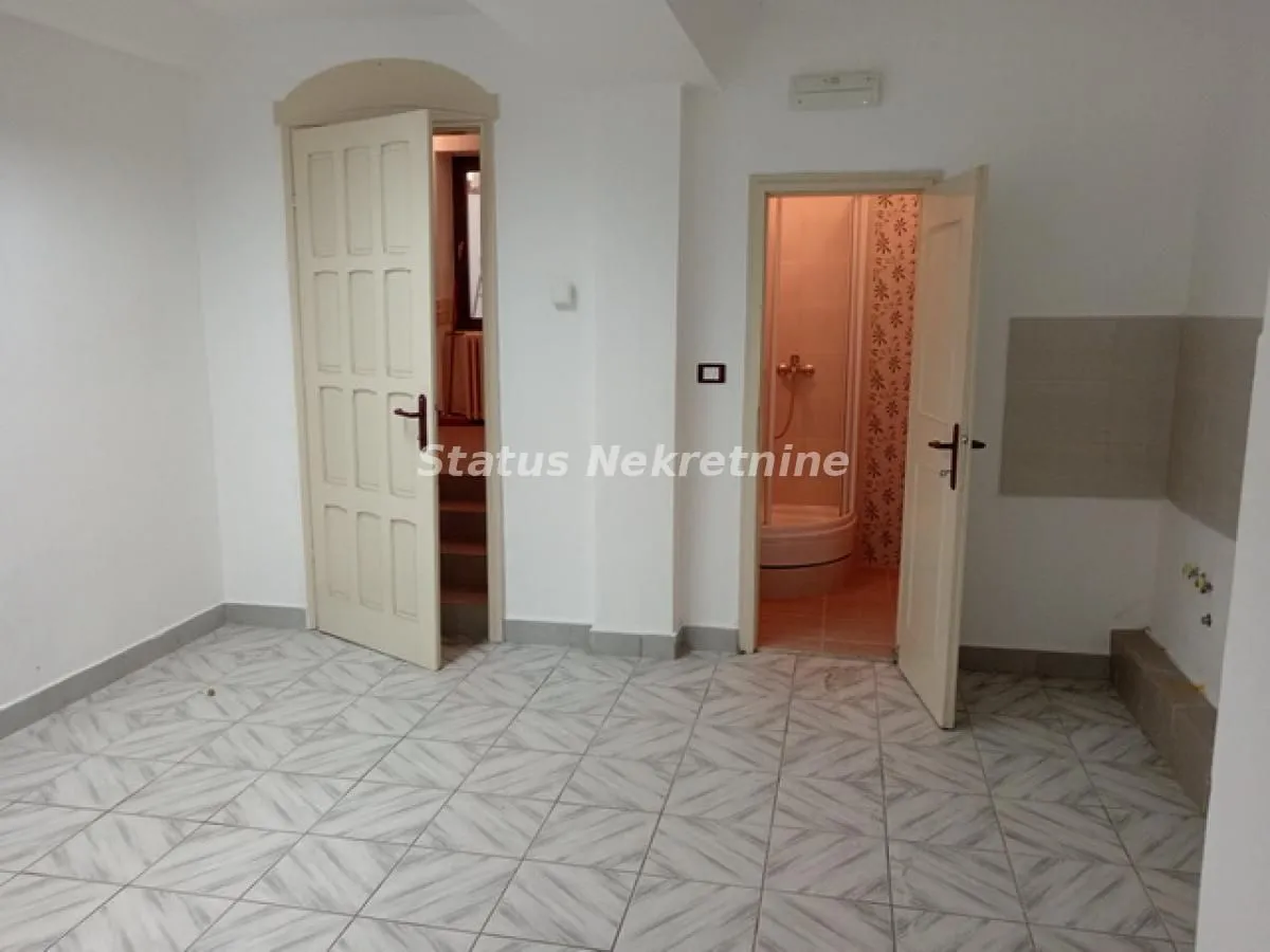 Sale, office space, 84m², Stari grad, Novi Sad