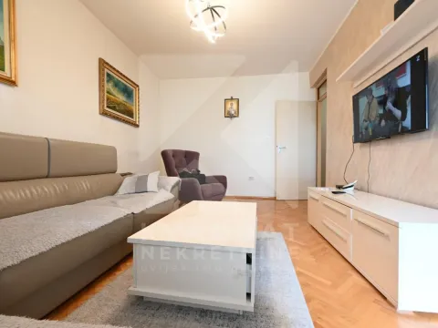 Prodaja, dvosoban stan, 71m², Pejton, Podgorica - image 2