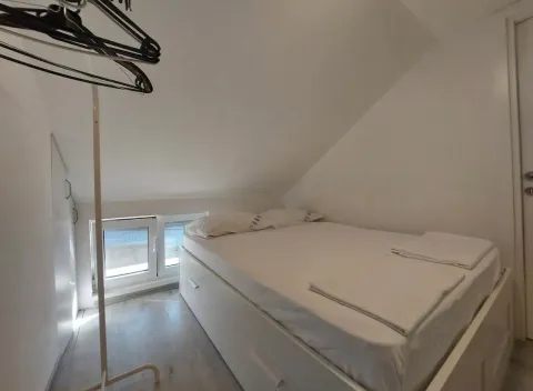 Izdavanje, dvosoban stan, 40m², Mažina, Tivat - image 6