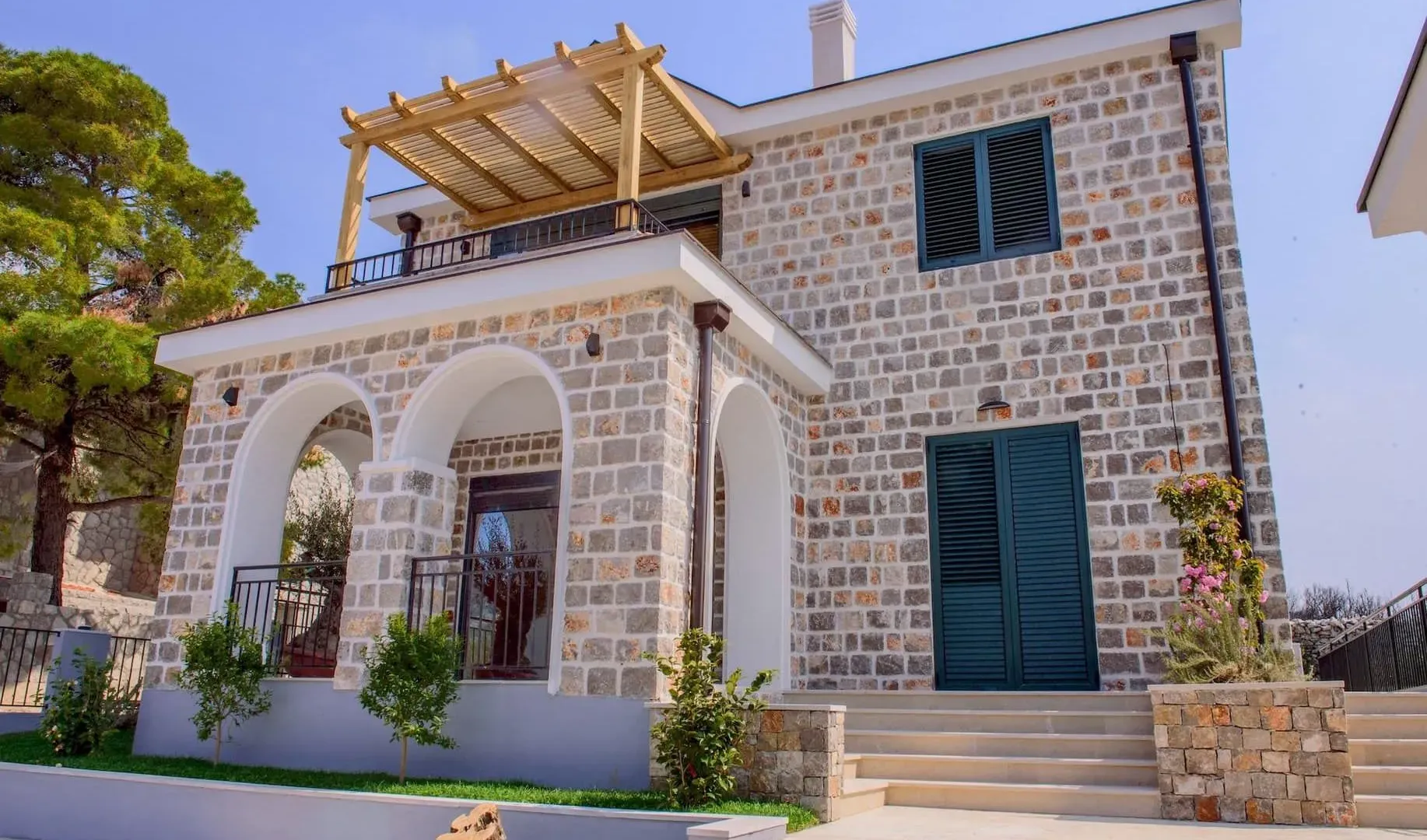 Sale, house, 320m², Kotor, Crna Gora