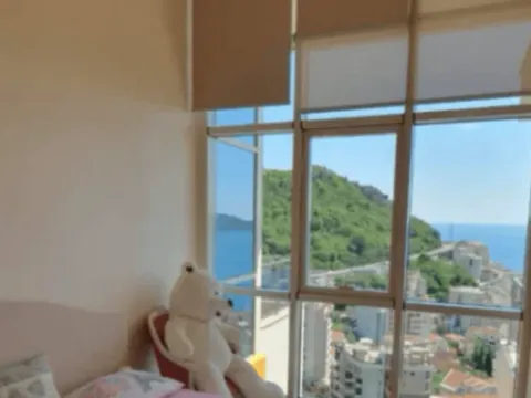 Rent, house, 150m², Rafailovići, Budva - image 9