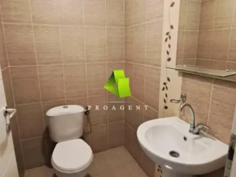 Izdavanje, poslovni prostor, 73m², Dom zdravlja, Niš - image 8