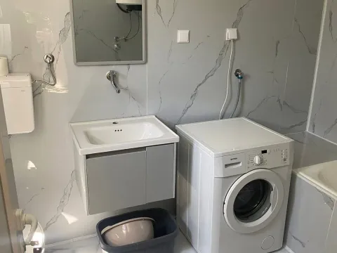 Izdavanje, jednosoban stan, 25m², Dalmatinska ulica, Podgorica - image 8