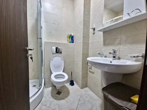 Rent, one bedroom apartment, 50m², Bečići, Budva - image 13