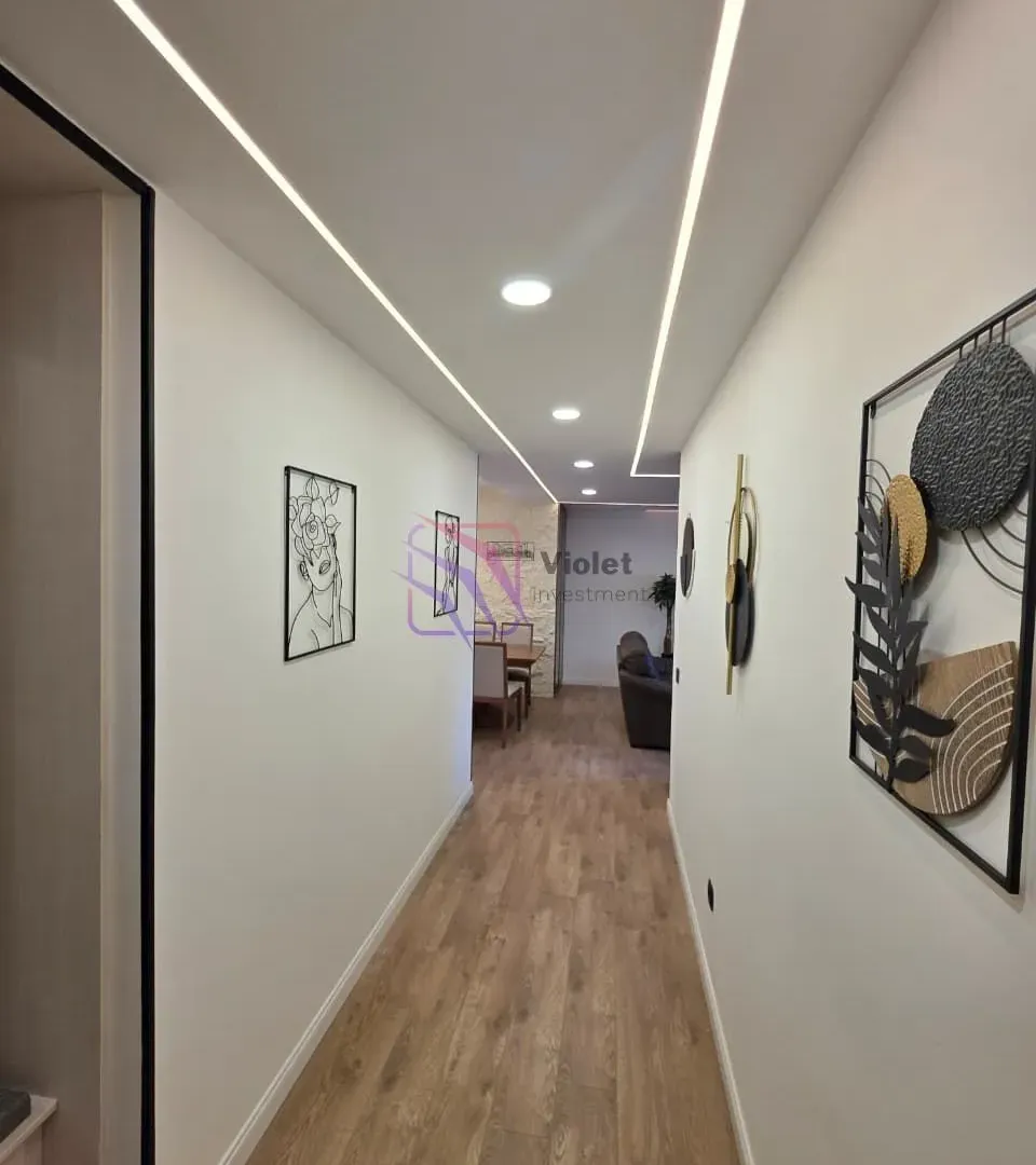 Prodaja, trosoban stan, 107m², Bečići, Budva
