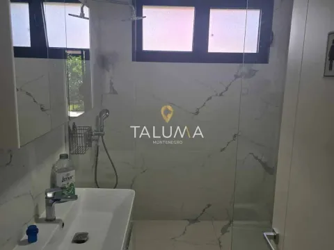 Rent, two bedroom apartment, 100m², Blok 9, Podgorica - image 3