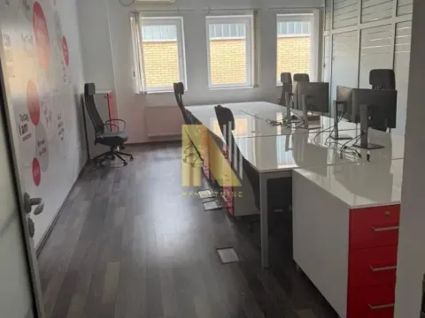 Rent, office space, 780m², Novo naselje, Novi Sad - image 5
