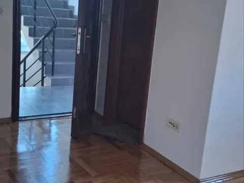 Prodaja, stan, 29m², Podgorica, Crna Gora - image 9