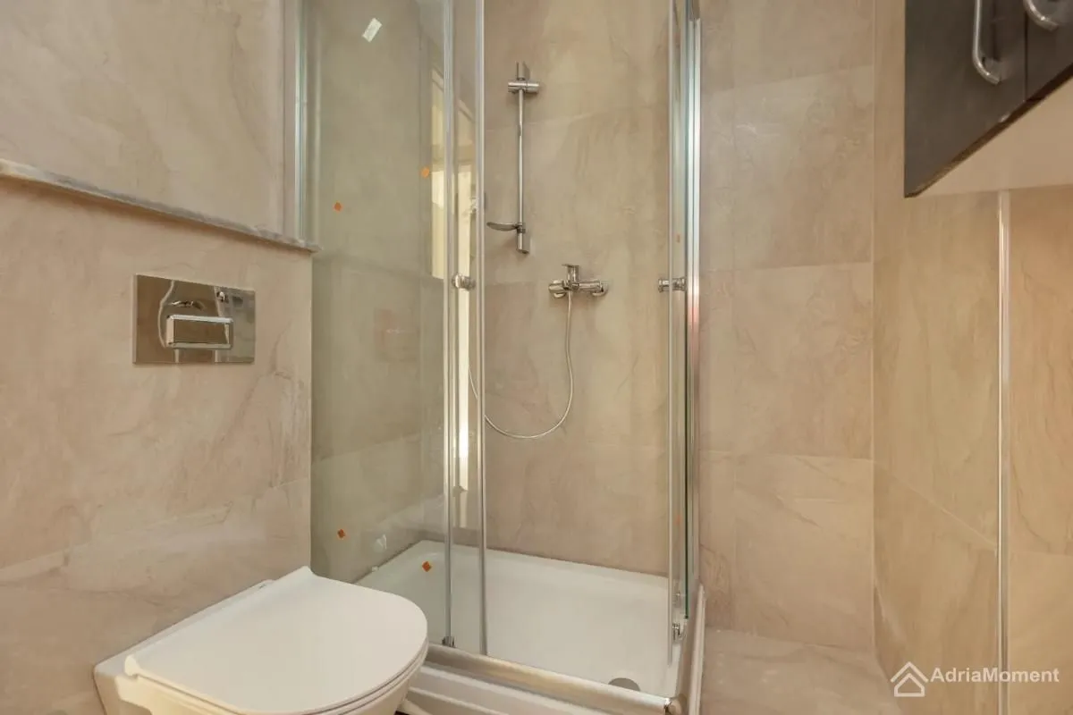 Prodaja, jednosoban stan, 70m², Topla, Herceg Novi