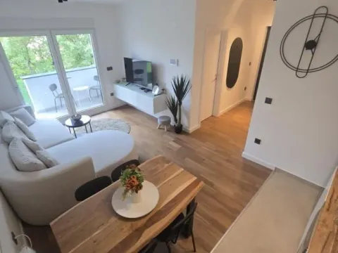 Rent, two bedroom apartment, 40m², Surčin, Beograd - image 2