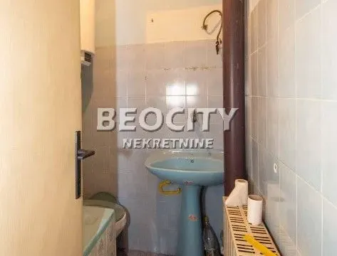 Sale, house, 194m², Leštane, Grocka - image 7