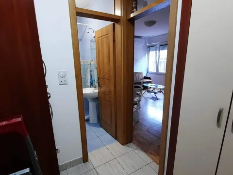 Izdavanje, garsonjera, 40m², Vezirov Most, Podgorica - image 2