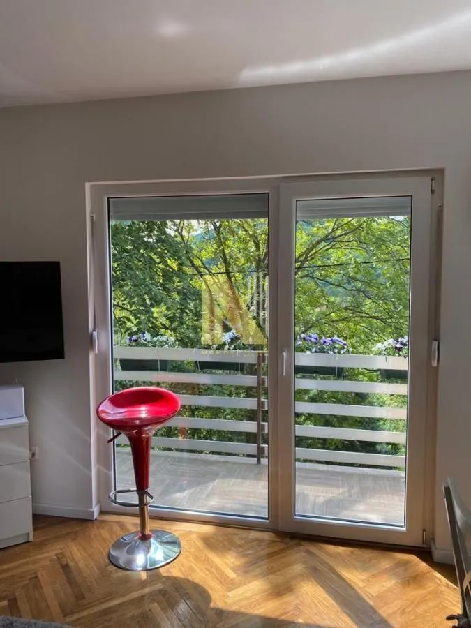 Prodaja, kuća, 150m², Rakovac, Novi Sad Sve Podlokacije