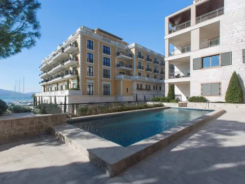 Sale, one bedroom apartment, 64m², Porto Montenegro, Tivat - image 12