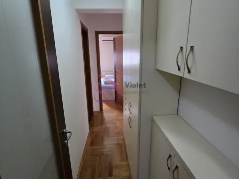 Izdavanje, dvosoban stan, 70m², Stari Aerodrom, Podgorica - image 2