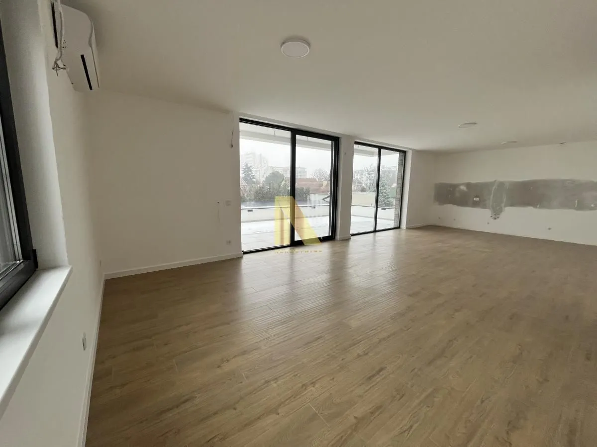 Prodaja, stan, 191m², Bulevar Evrope, Novi Sad Sve Podlokacije